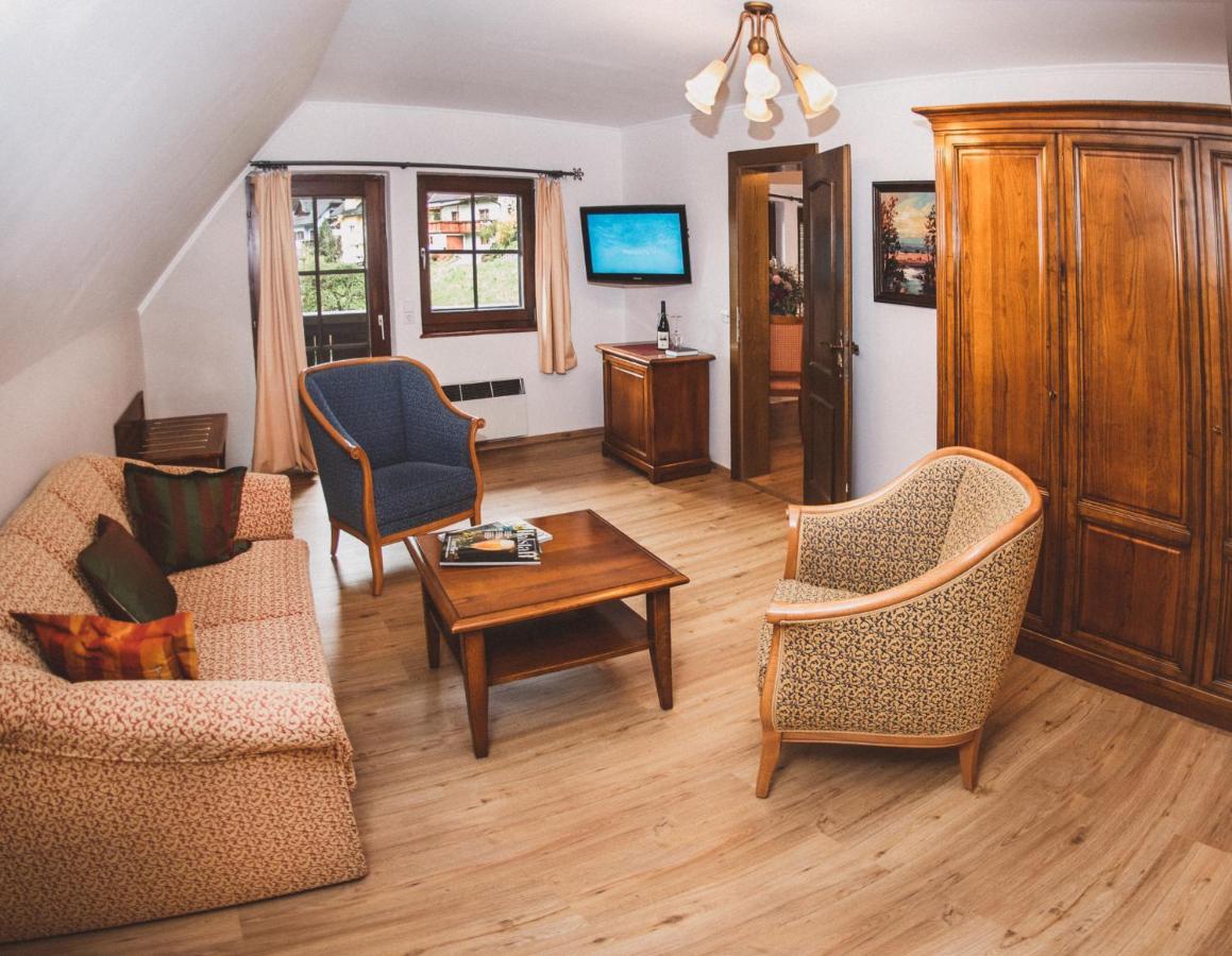 Landhotel Neugebauer Löllinggraben Esterno foto