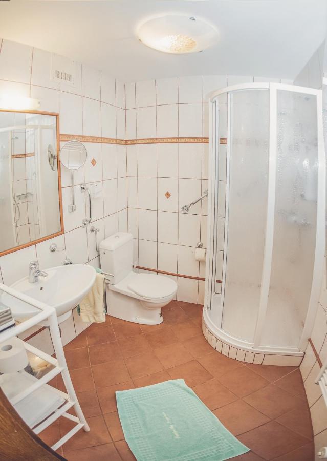 Landhotel Neugebauer Löllinggraben Esterno foto